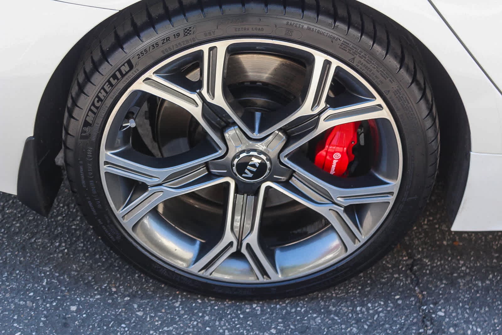 Thumbnail: 2019 Kia Stinger - 8