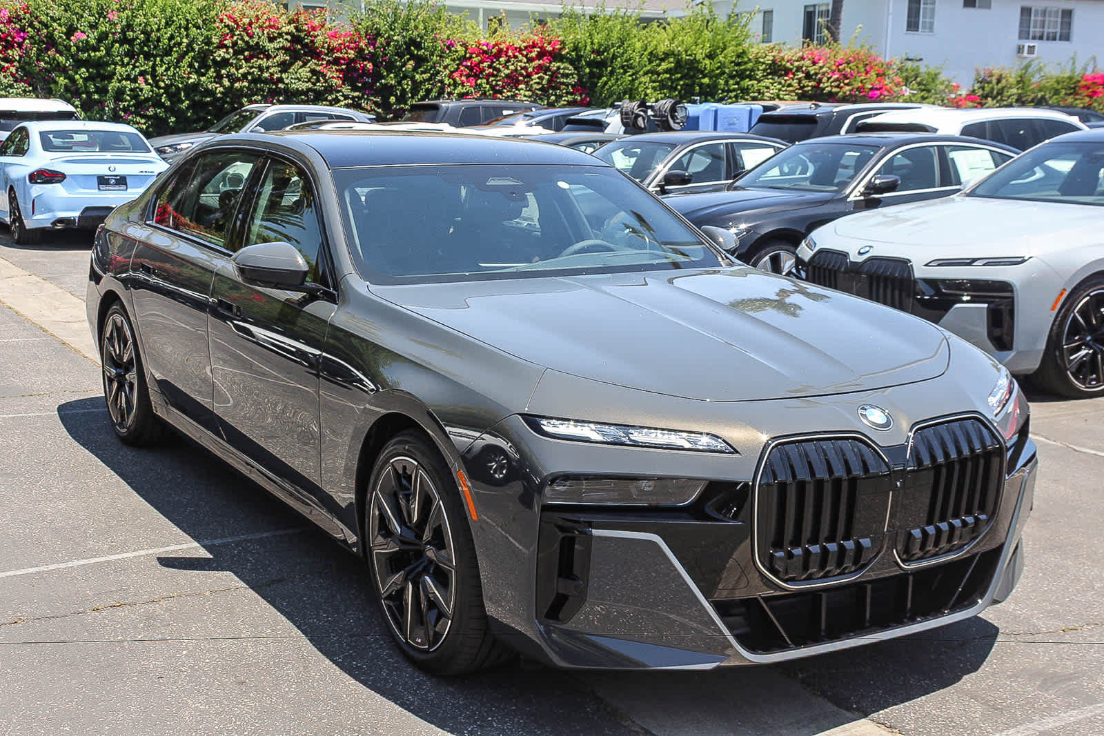 Thumbnail: 2026 BMW 7 Series - 4