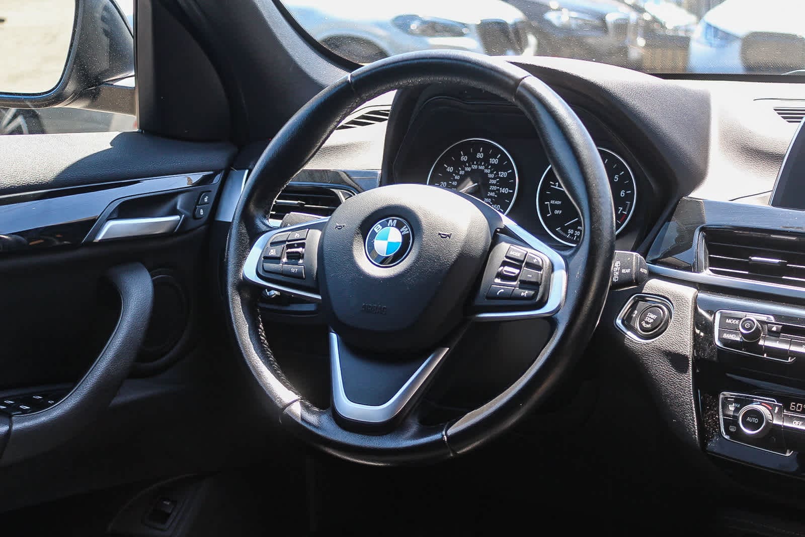 Thumbnail: 2017 BMW X1 - 15