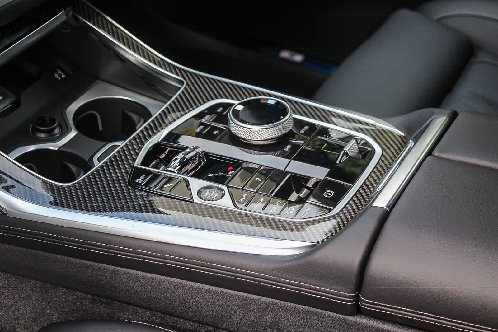 Thumbnail: 2027 BMW X7 - 18