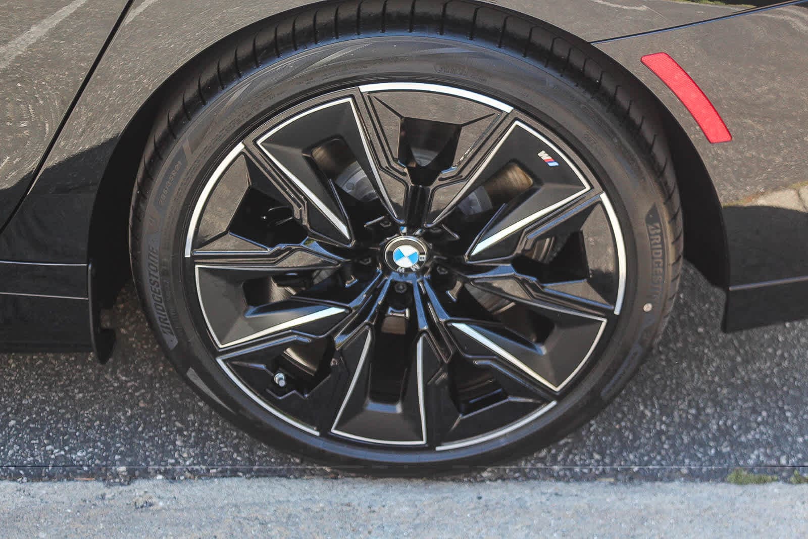 Thumbnail: 2026 BMW i7 - 8