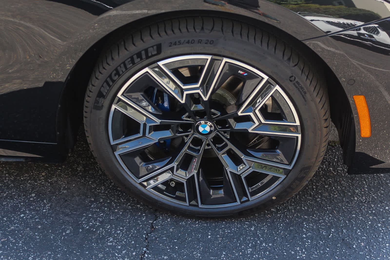 Thumbnail: 2026 BMW 5 Series - 9