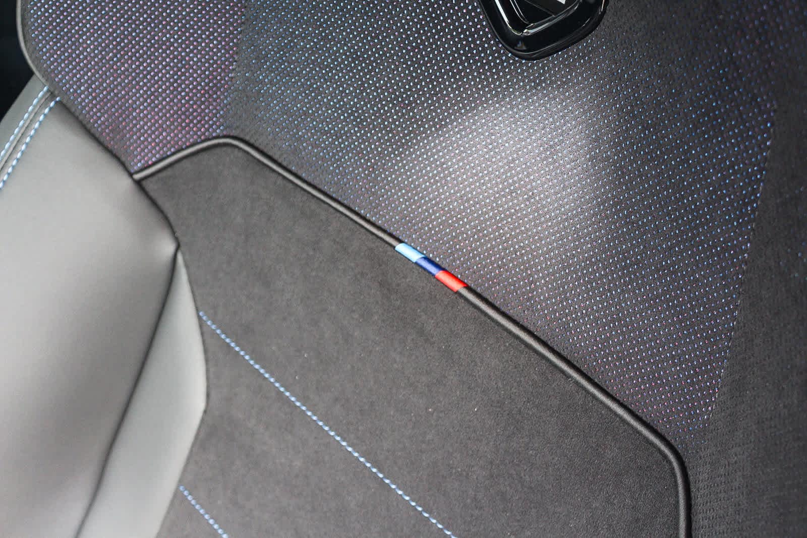 2025 BMW 2 Series M235 - Photo 24