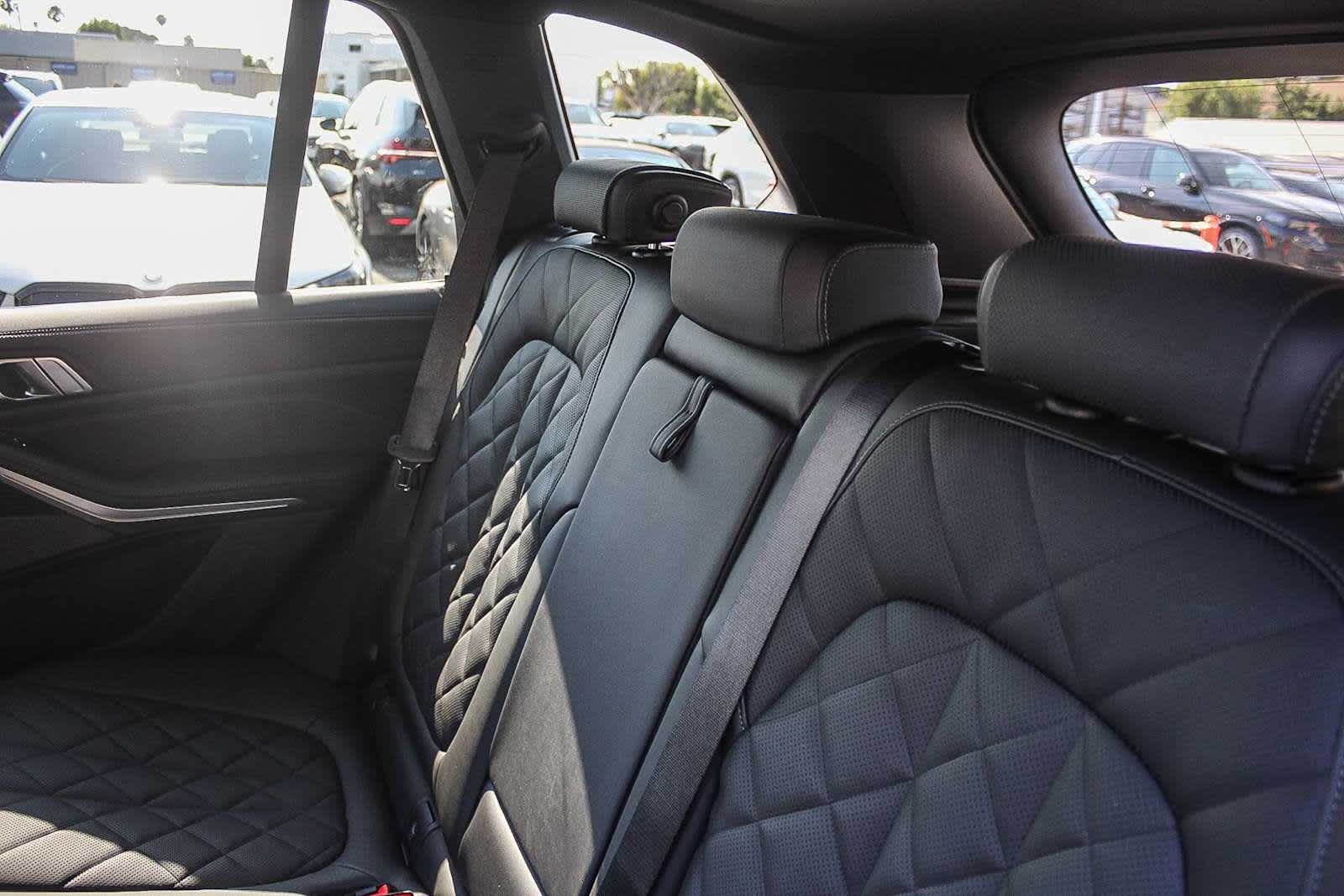 Thumbnail: 2026 BMW X5 - 18