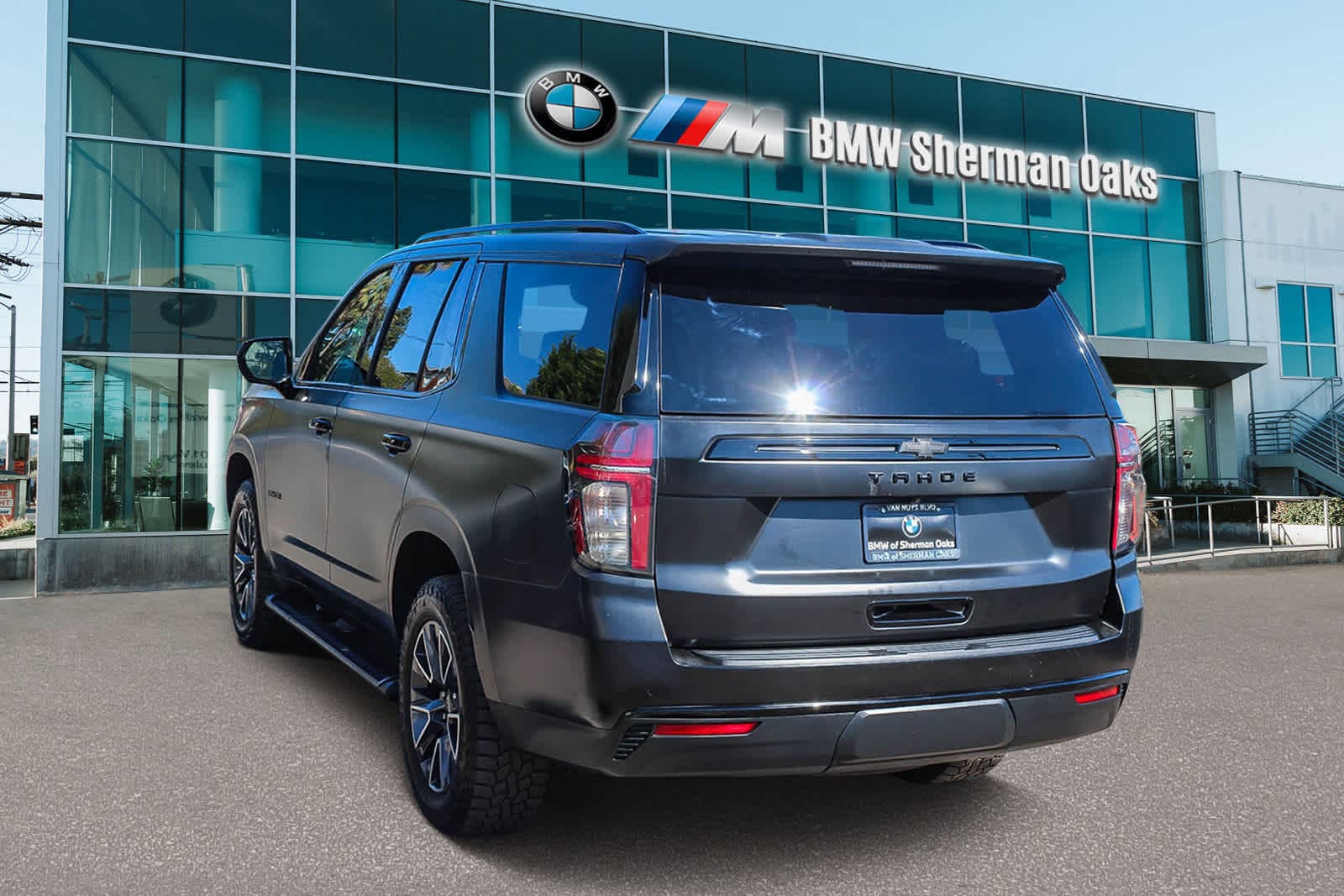 Thumbnail: 2023 Chevrolet Tahoe - 6