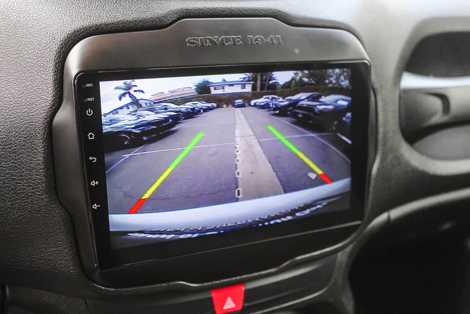 Thumbnail: 2017 Jeep Renegade - 23