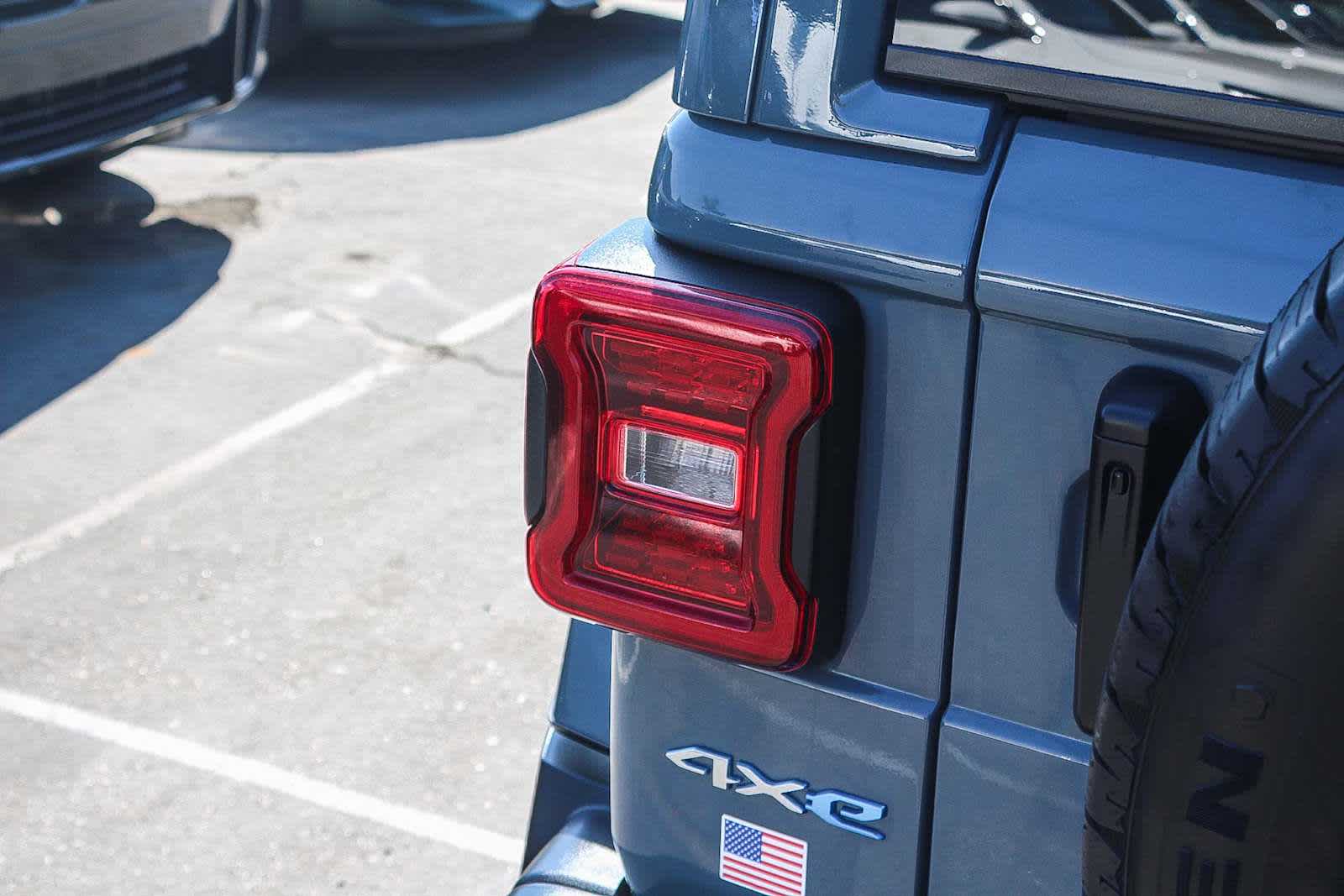 Thumbnail: 2024 Jeep Wrangler - 7