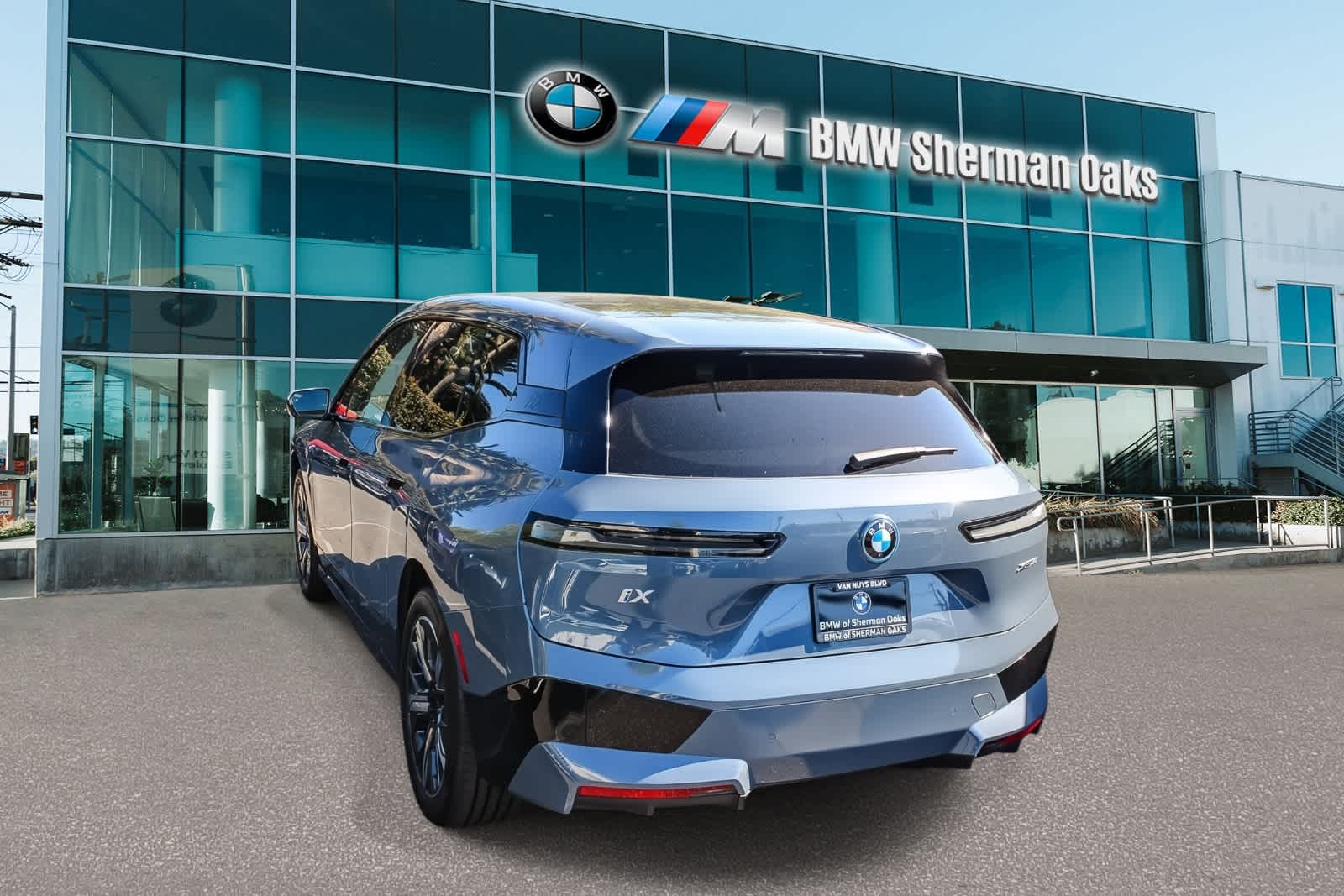 Thumbnail: 2023 BMW iX - 5