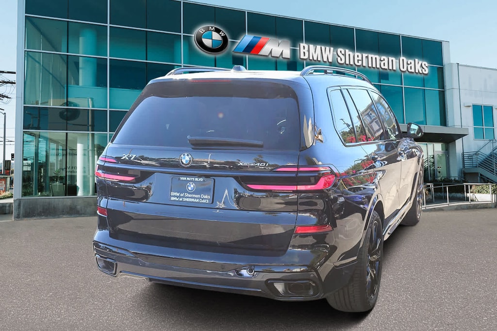New 2026 BMW X7 xDrive40i SUV