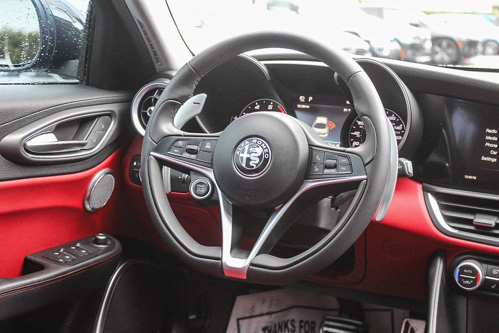 Thumbnail: 2019 Alfa Romeo Giulia - 27