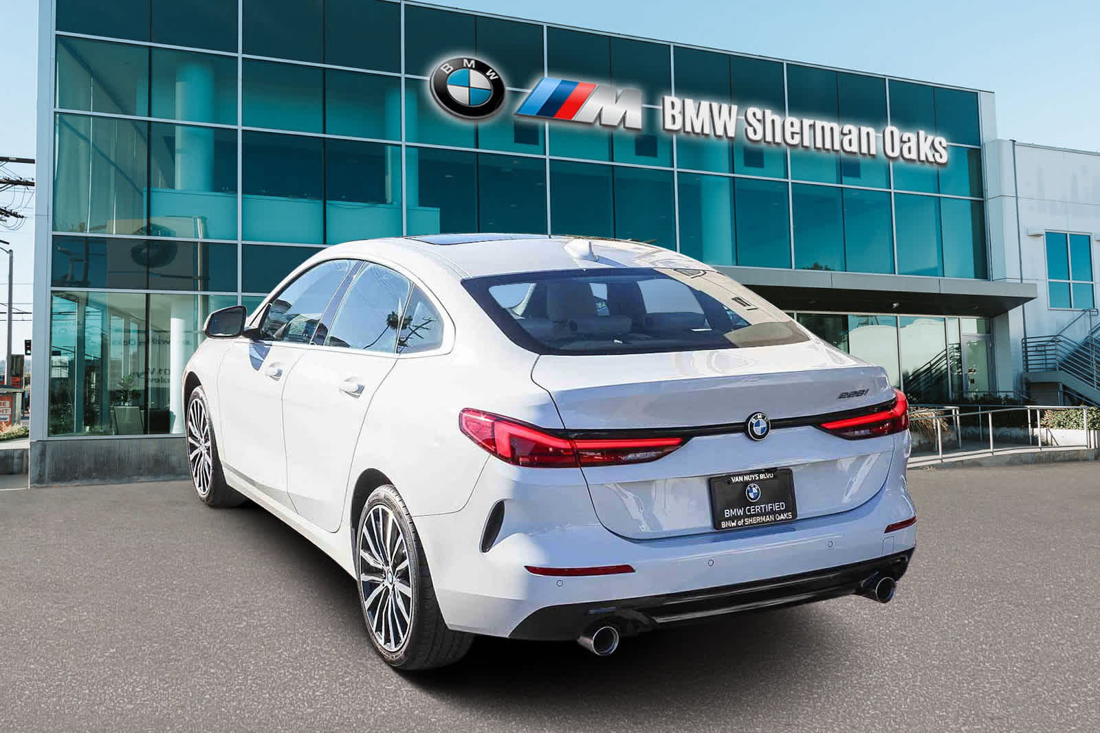 Thumbnail: 2023 BMW 2 Series - 6