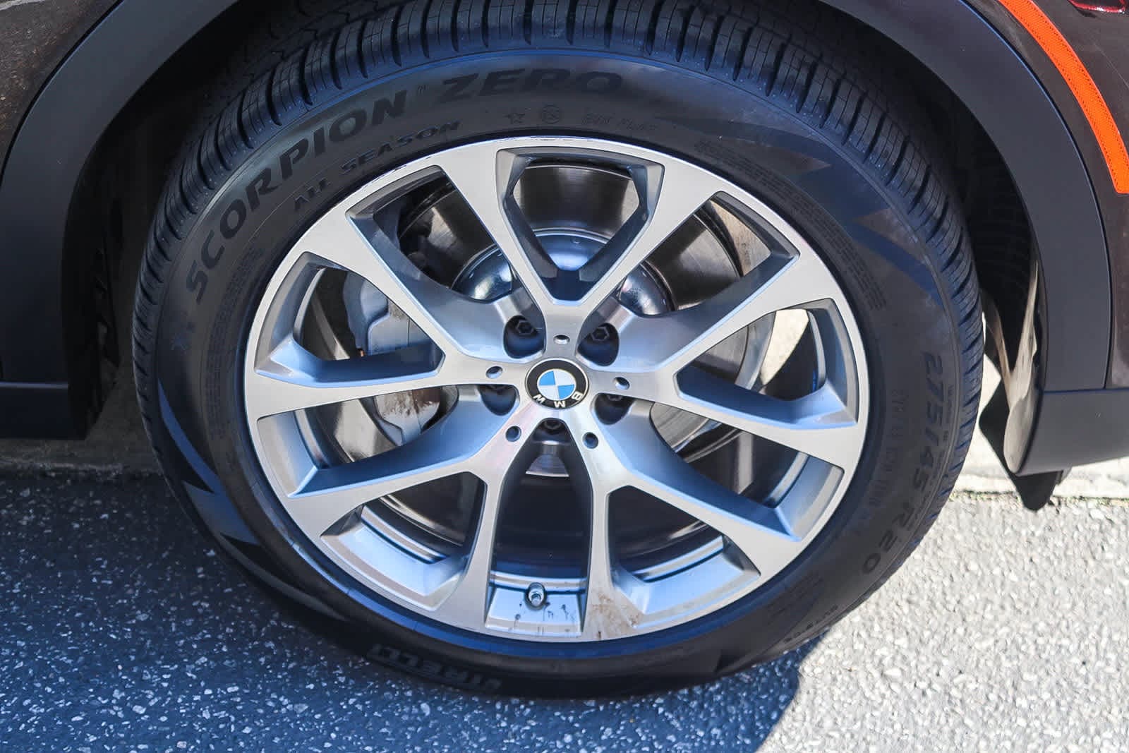 Thumbnail: 2023 BMW X6 - 9