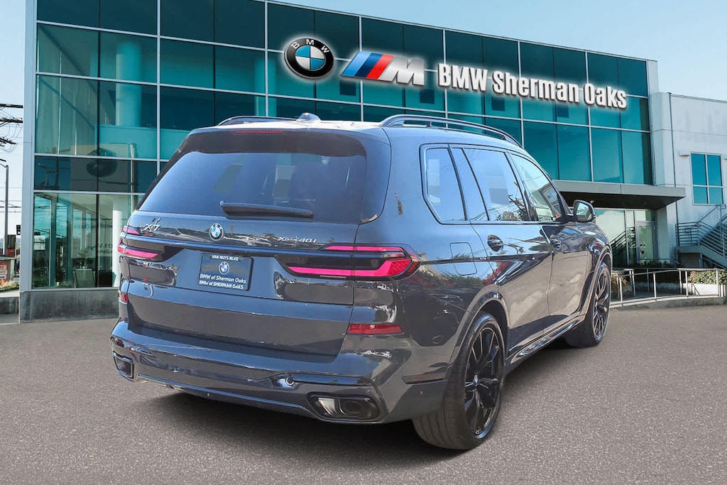 New 2026 BMW X7 xDrive40i SUV