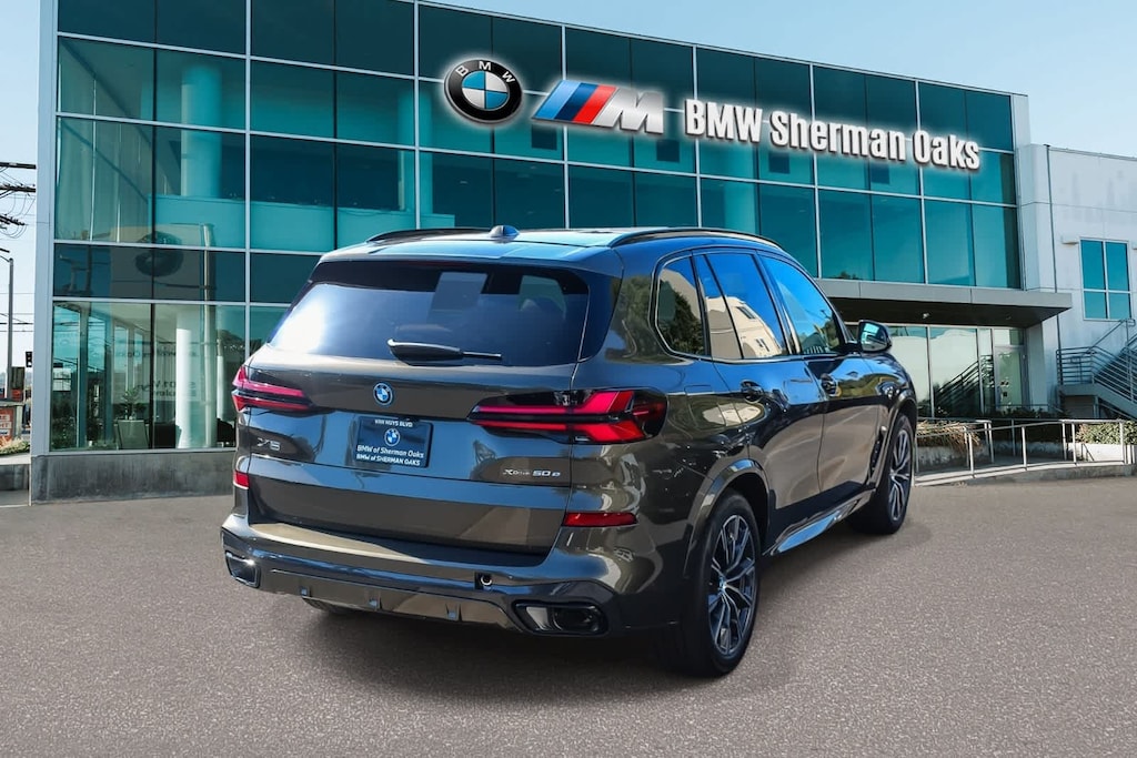 New 2026 BMW X5 PHEV xDrive50e SUV
