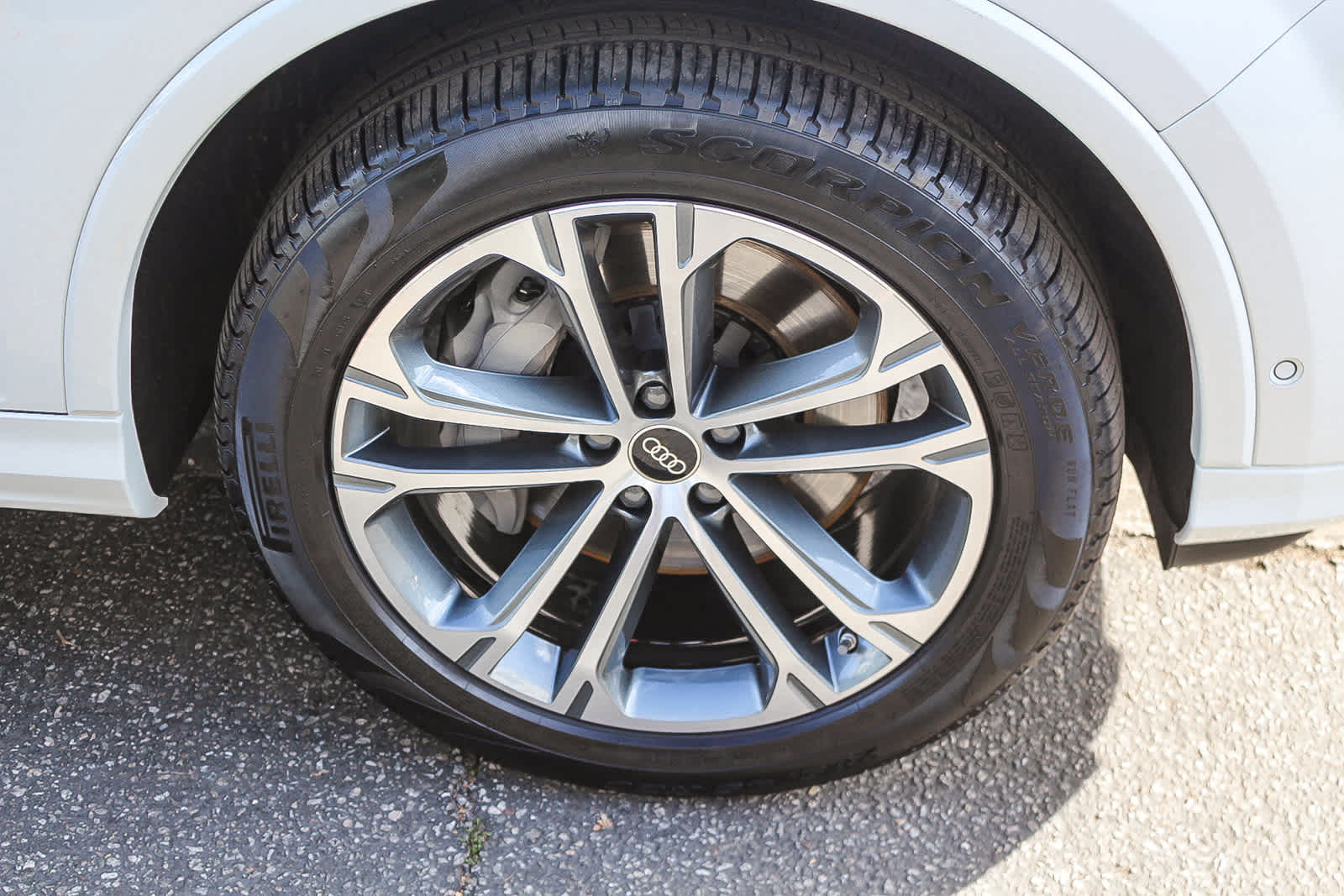 Thumbnail: 2025 Audi Q7 - 9