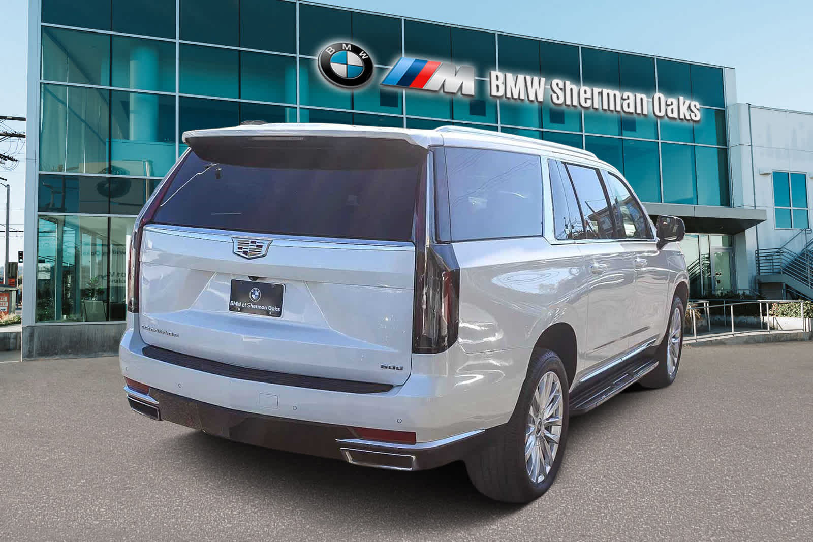 Thumbnail: 2022 Cadillac Escalade - 4