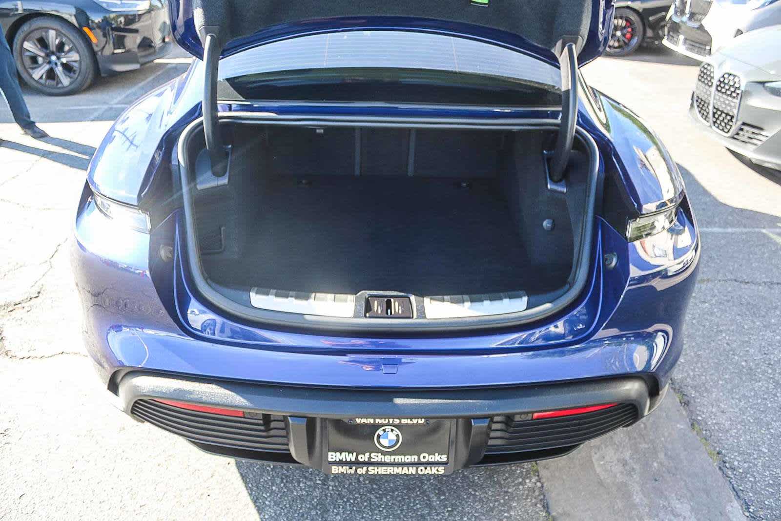 Thumbnail: 2020 Porsche Taycan - 26