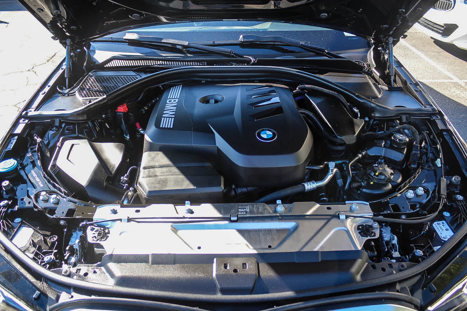 Thumbnail: 2025 BMW 3 Series - 26