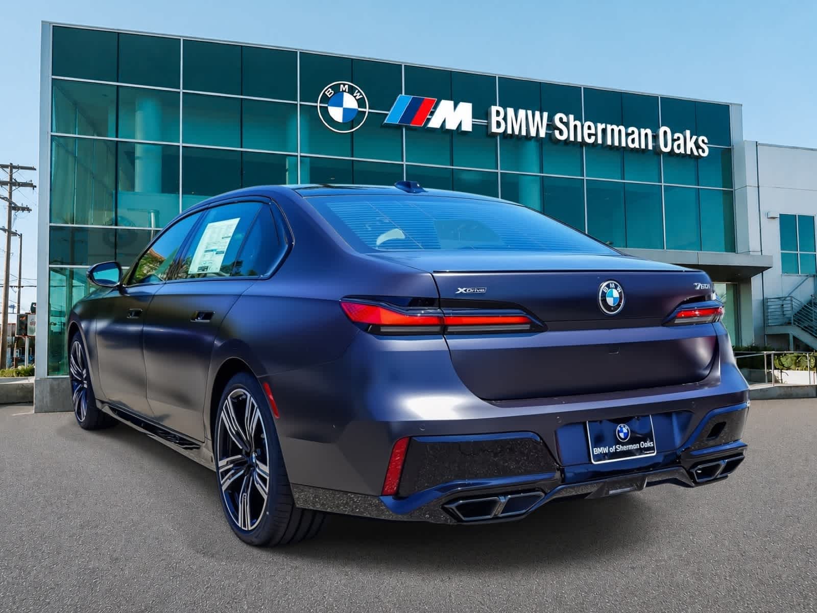 Thumbnail: 2026 BMW 7 Series - 6