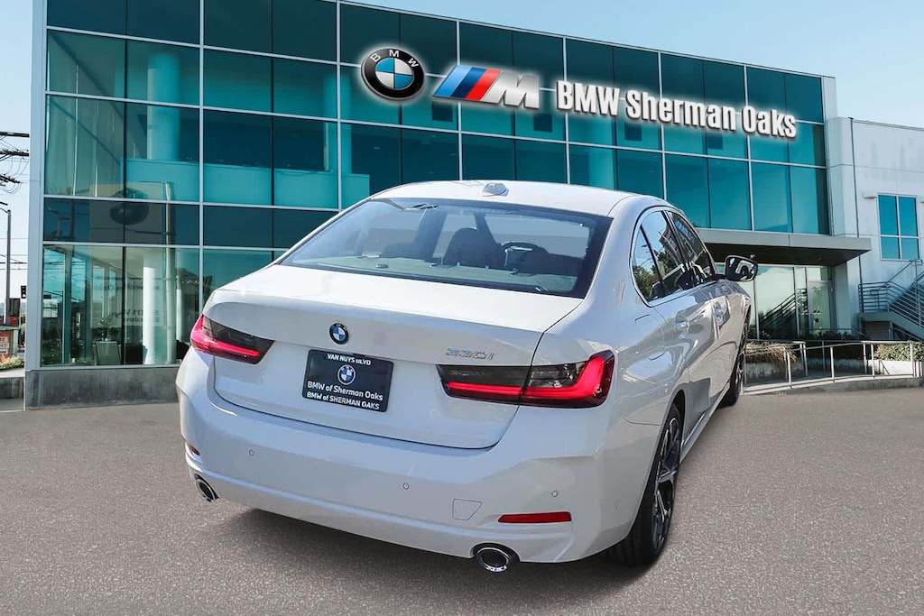 New 2026 BMW 330i Sedan