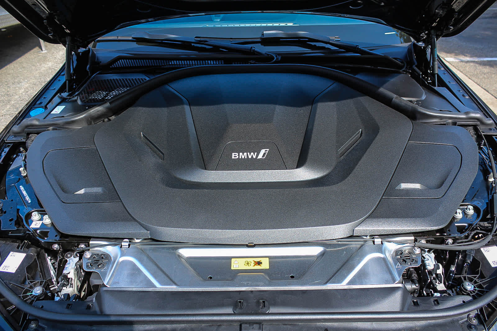 Thumbnail: 2025 BMW i4 - 26