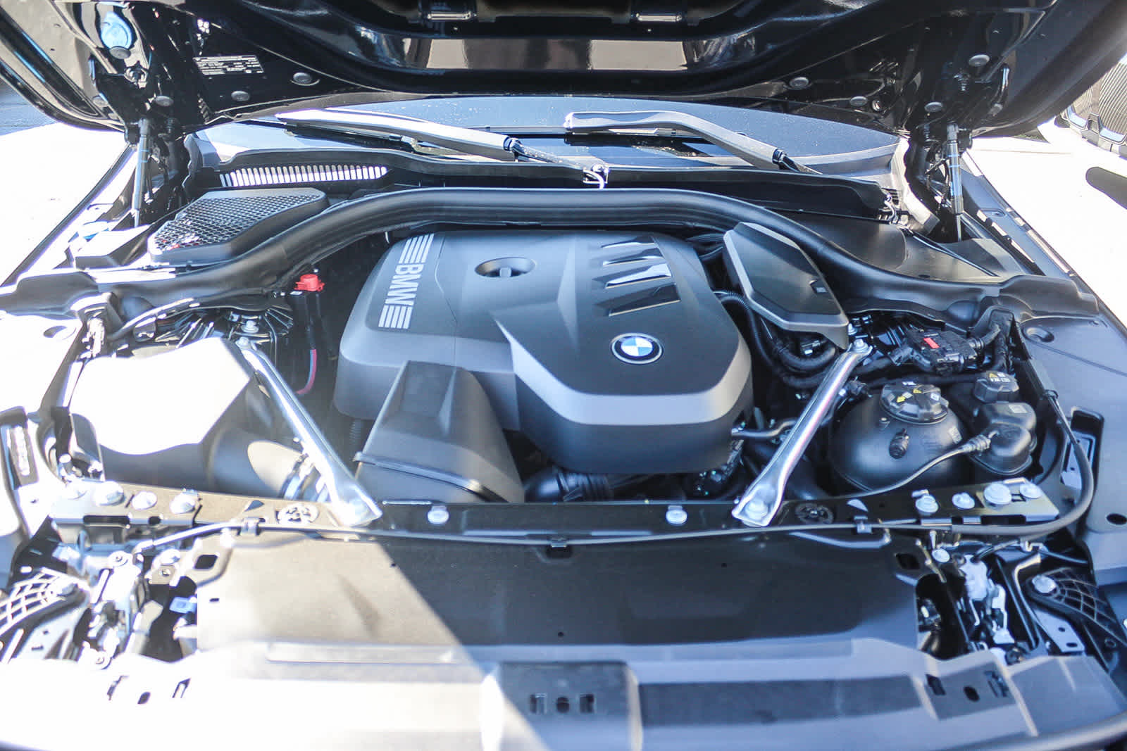 Thumbnail: 2026 BMW 5 Series - 26