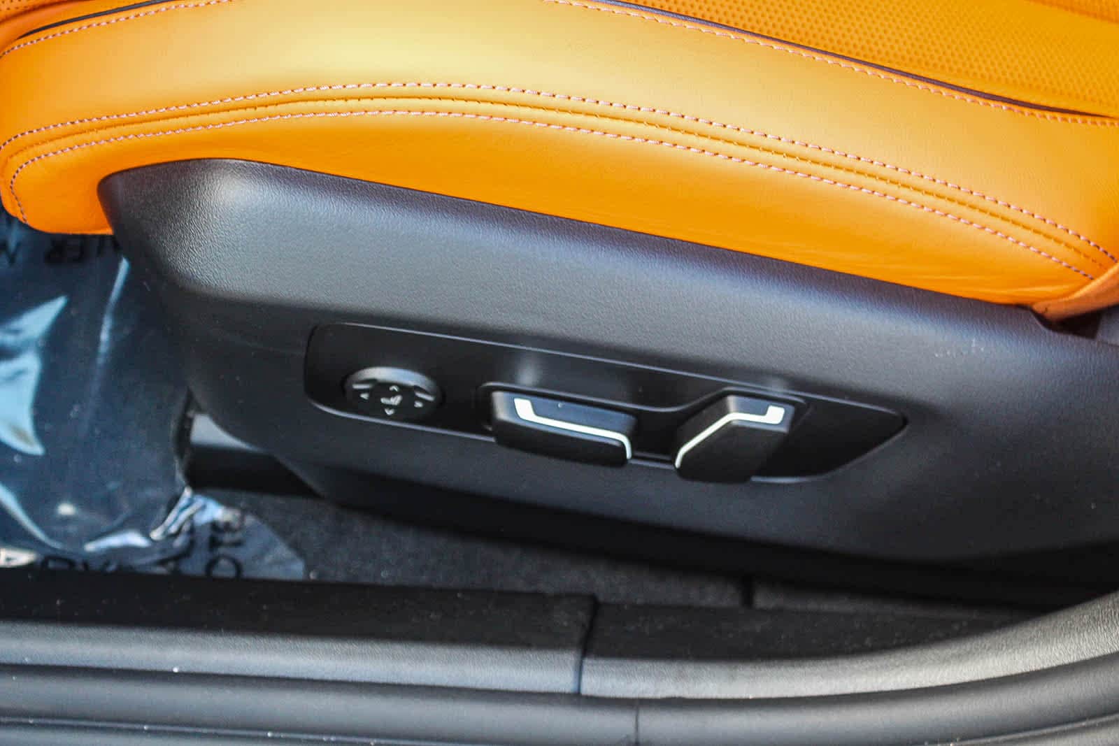 Thumbnail: 2026 BMW M5 - 30