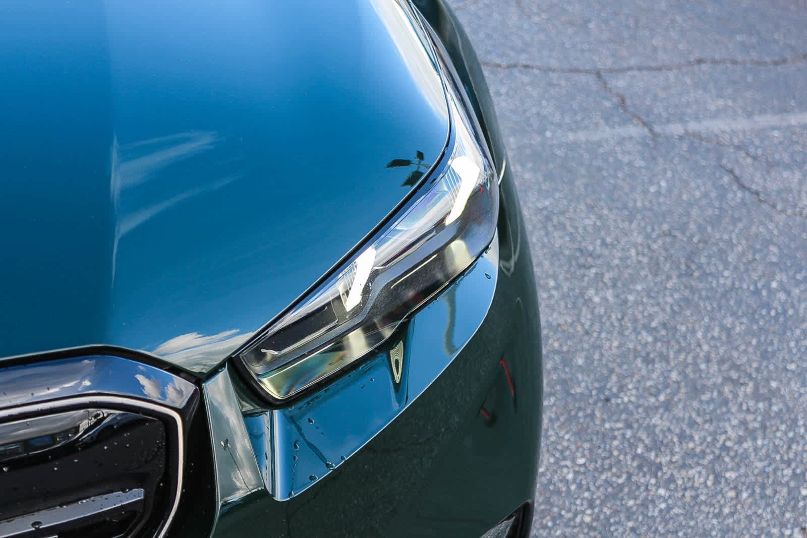 Thumbnail: 2026 BMW M5 - 17