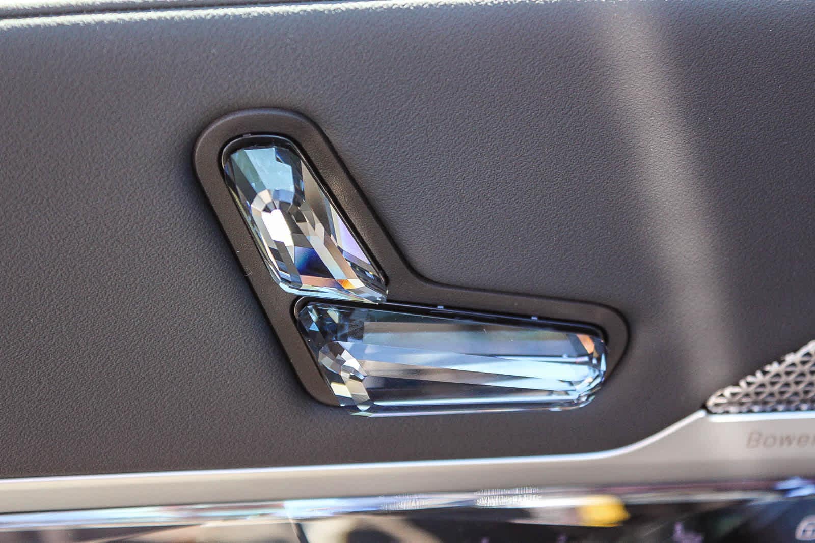 Thumbnail: 2026 BMW 7 Series - 21