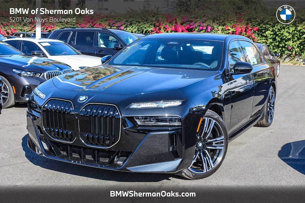 New 2026 BMW 750e xDrive Sedan