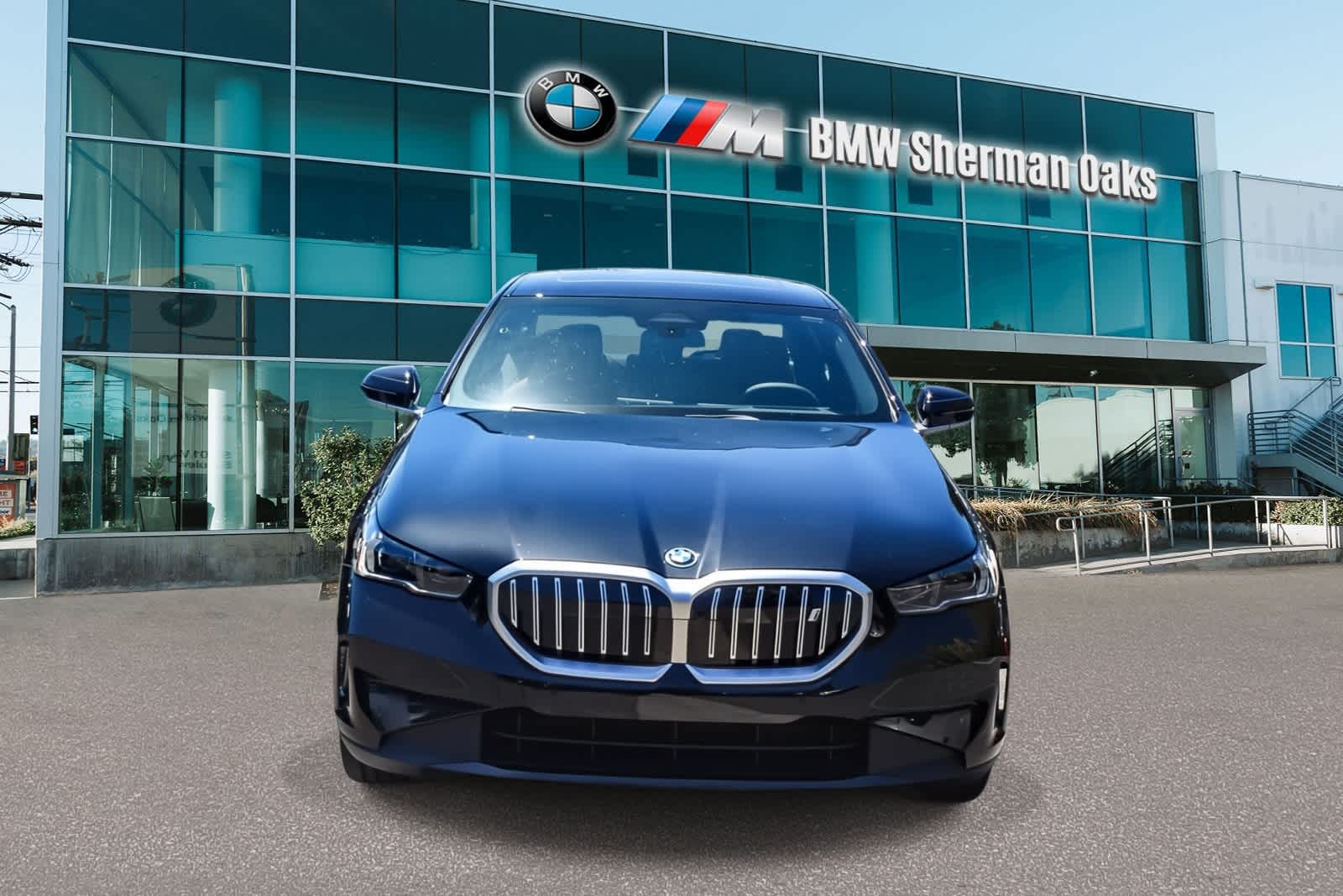 Thumbnail: 2026 BMW i5 - 2