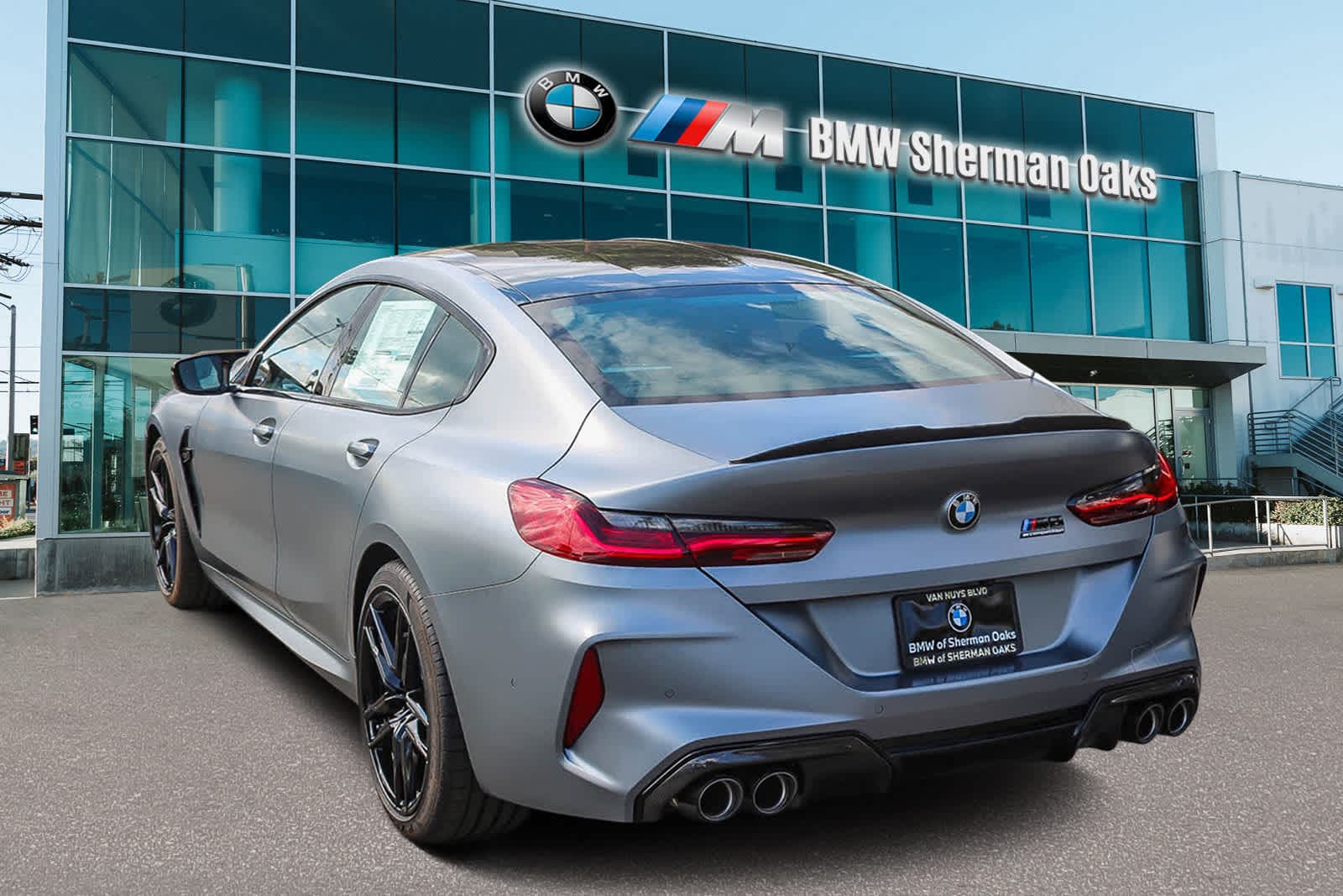 Thumbnail: 2025 BMW M8 - 6