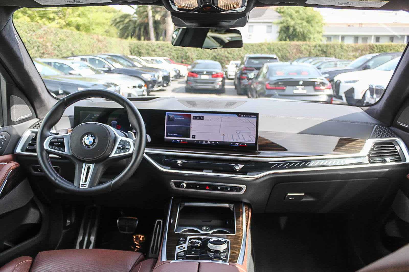 Thumbnail: 2025 BMW X7 - 12