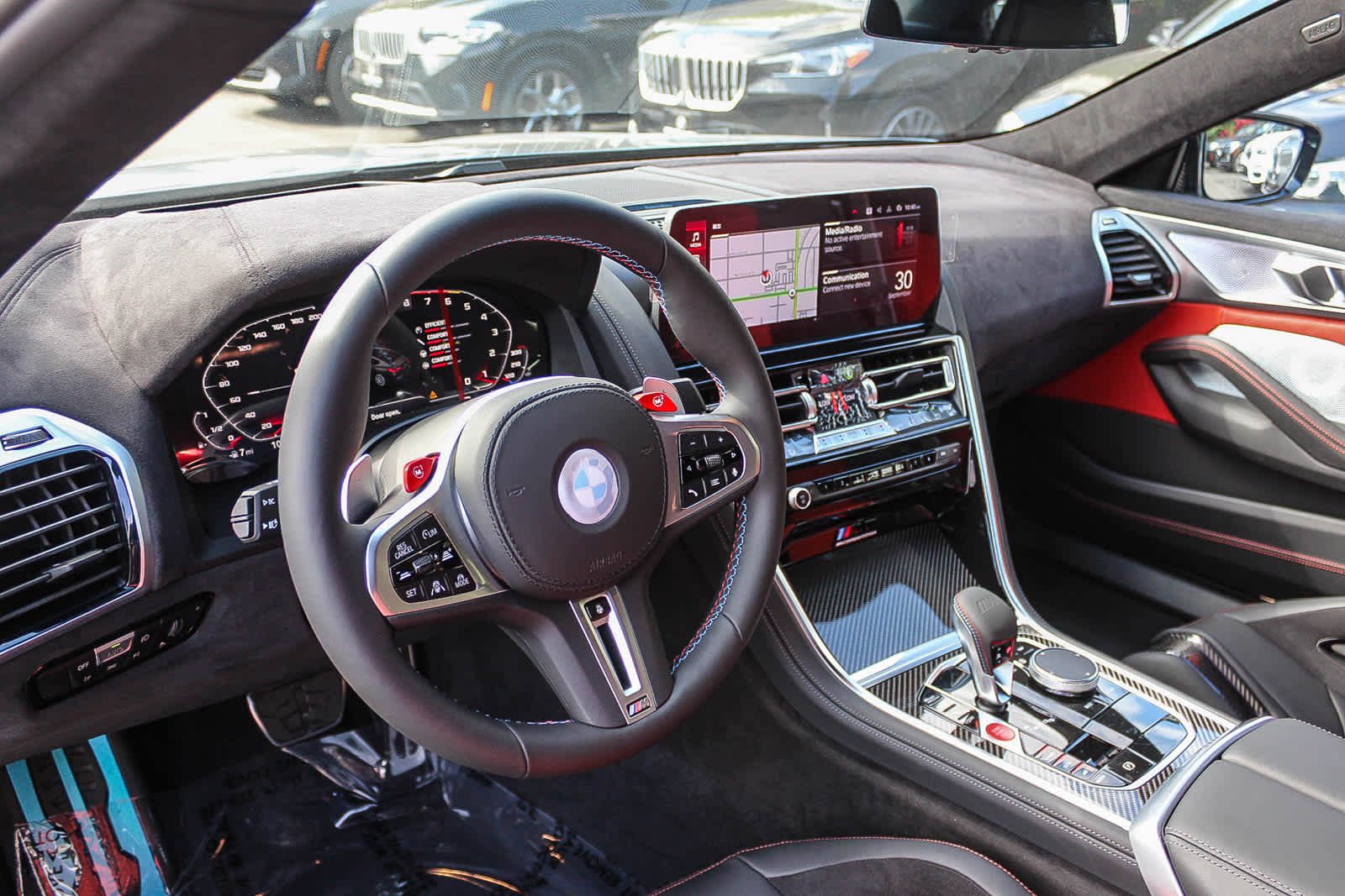 Thumbnail: 2025 BMW M8 - 17