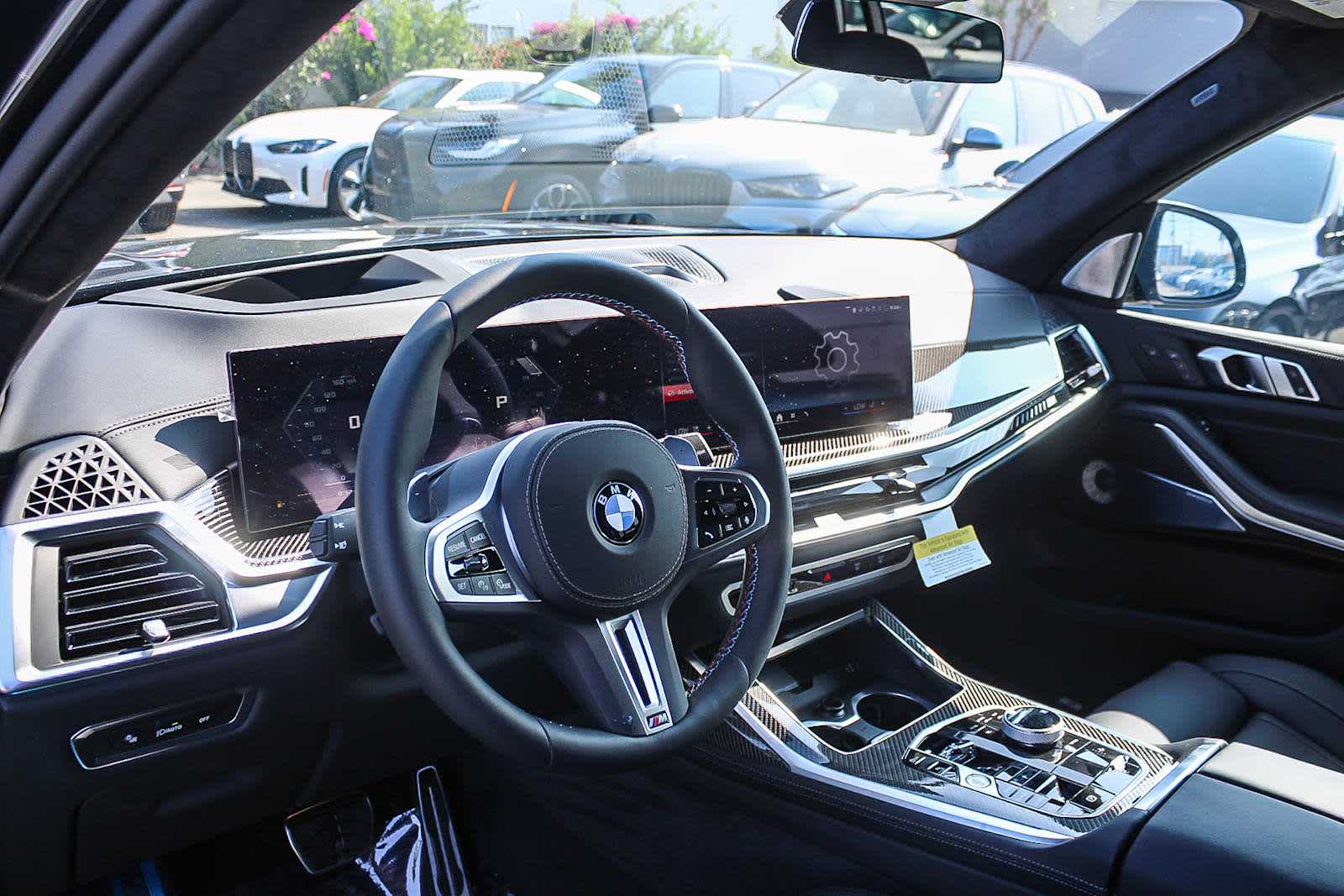 Thumbnail: 2026 BMW X7 - 16