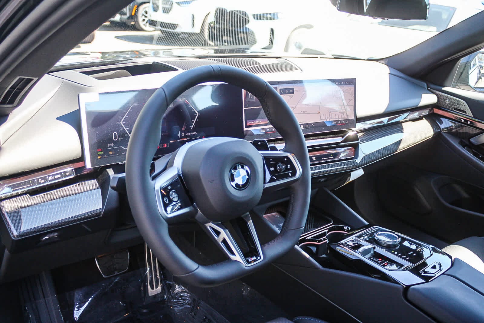 Thumbnail: 2026 BMW 5 Series - 17