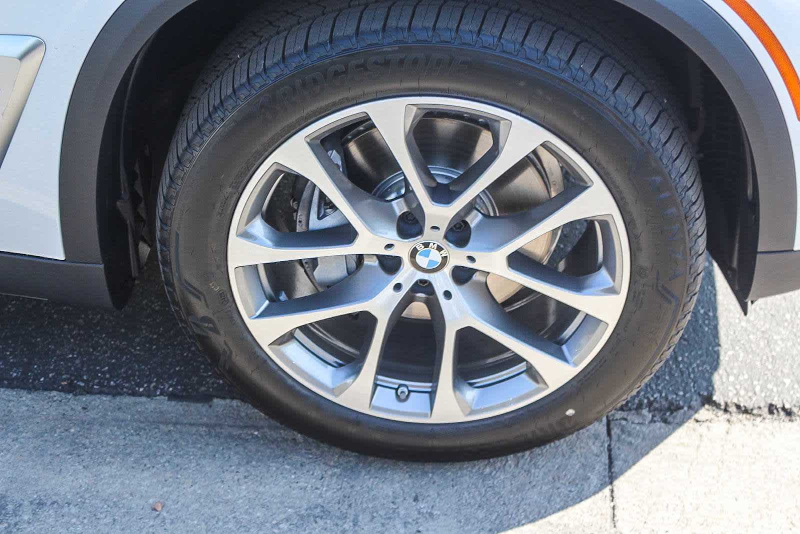 Thumbnail: 2026 BMW X5 - 9