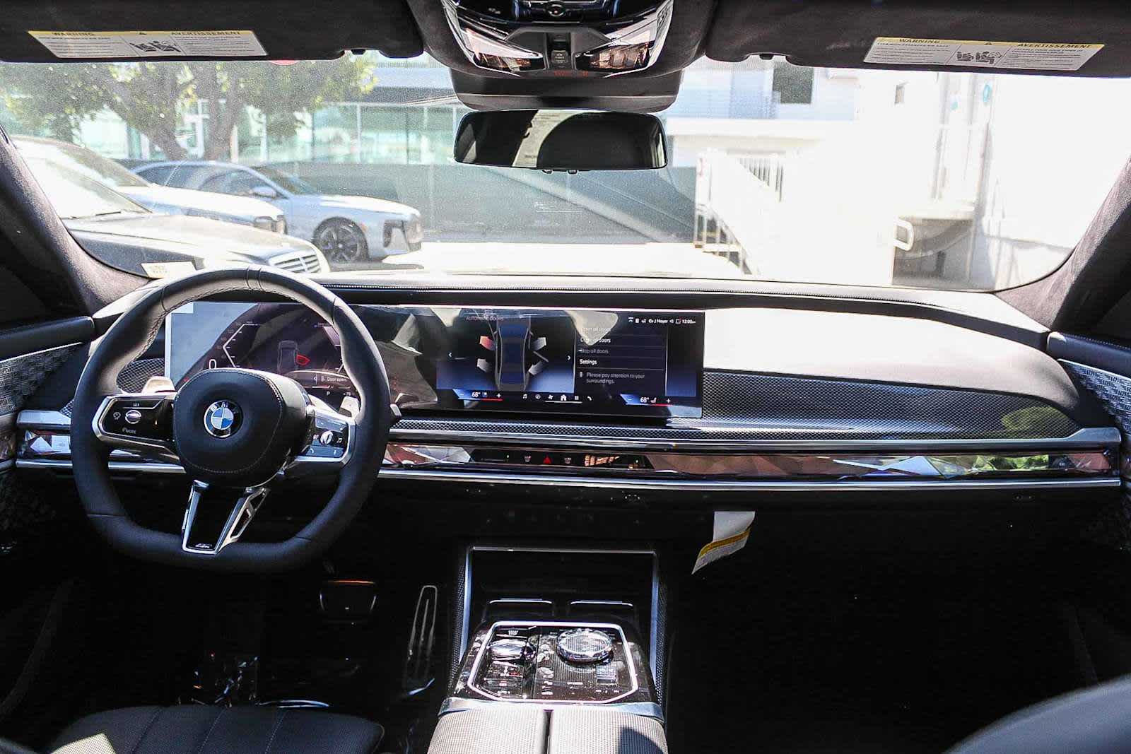 Thumbnail: 2026 BMW 7 Series - 12