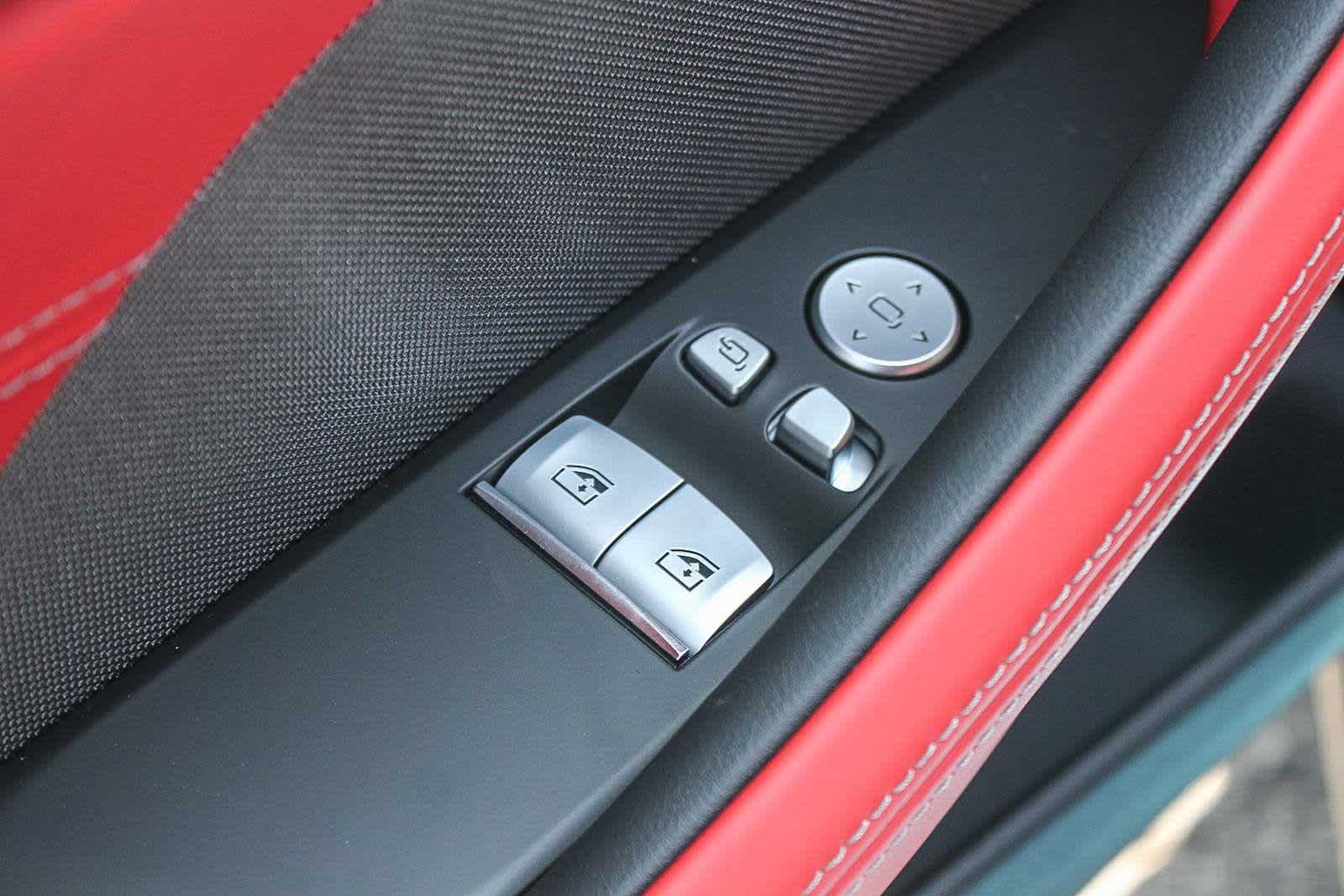 Thumbnail: 2026 BMW 8 Series - 19