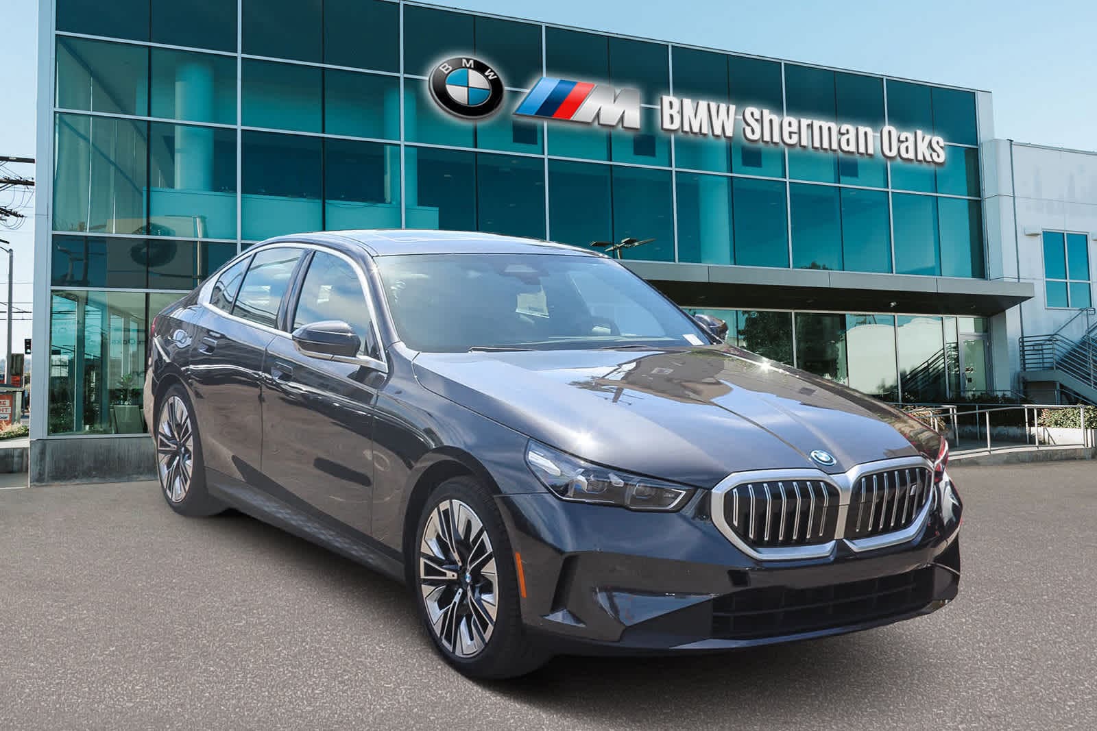 Thumbnail: 2026 BMW i5 - 3