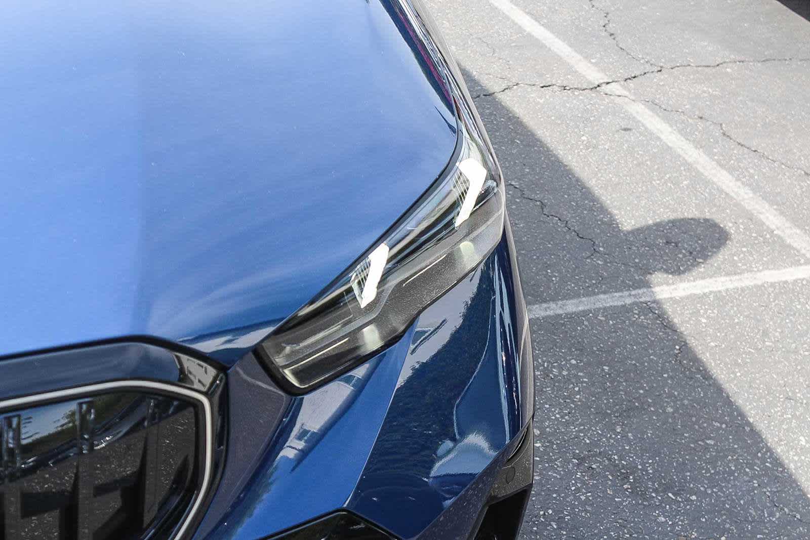Thumbnail: 2026 BMW 5 Series - 10