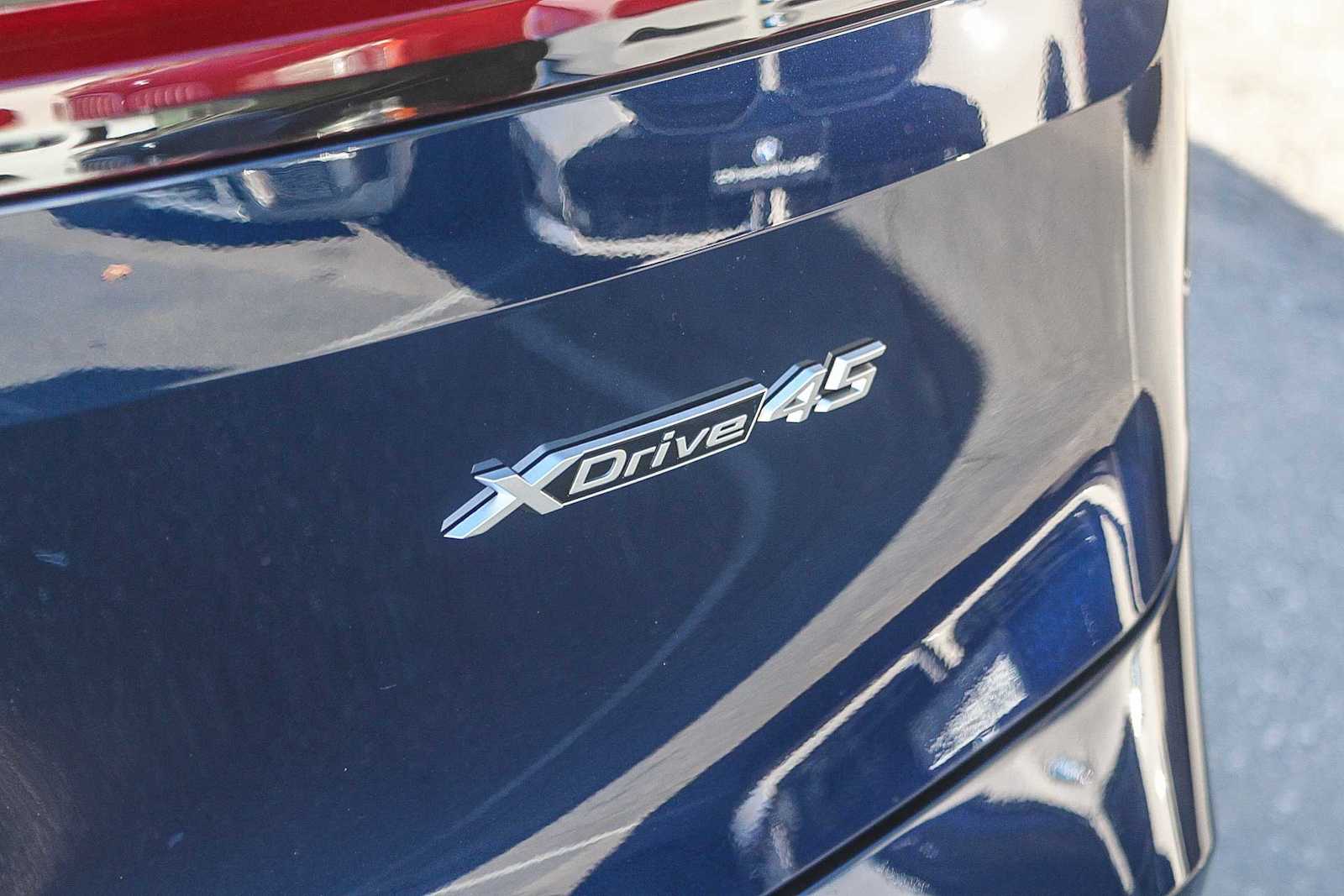 Thumbnail: 2026 BMW iX - 25