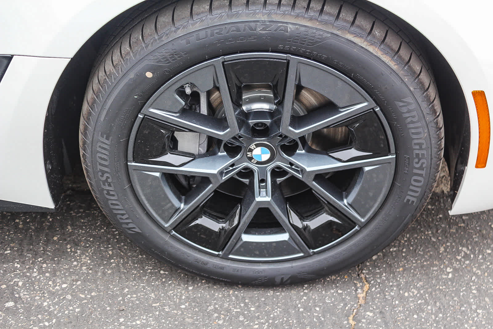 2025 BMW i4 eDrive40 9