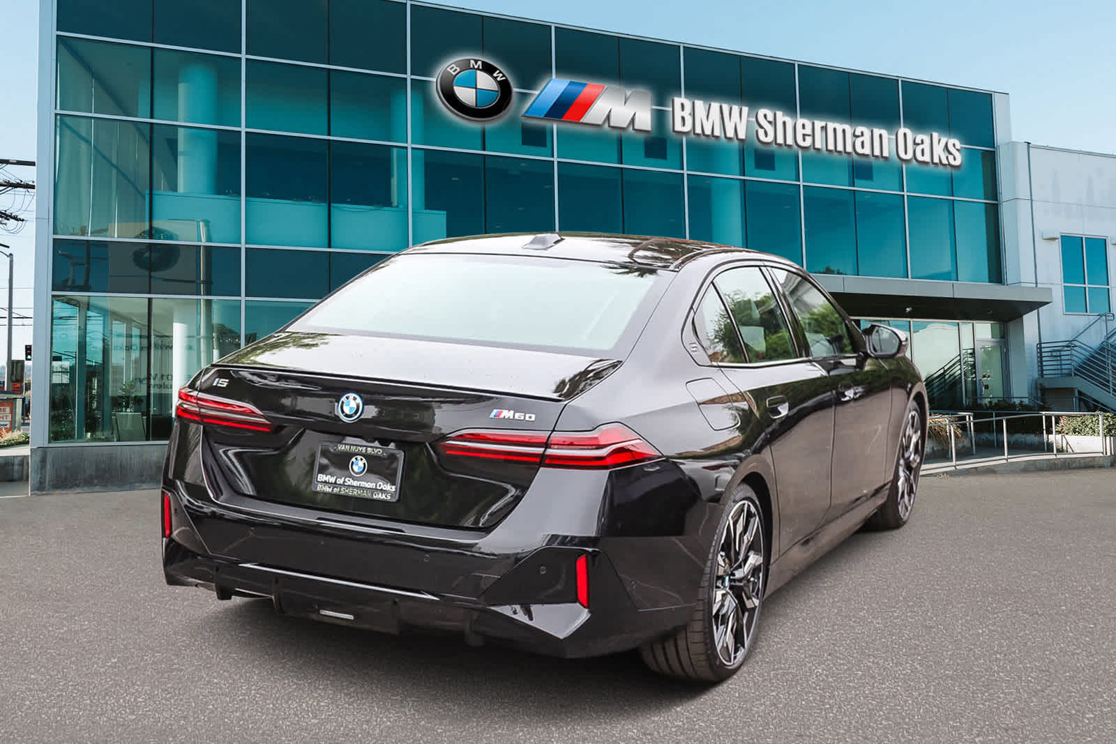 Thumbnail: 2025 BMW i5 - 4