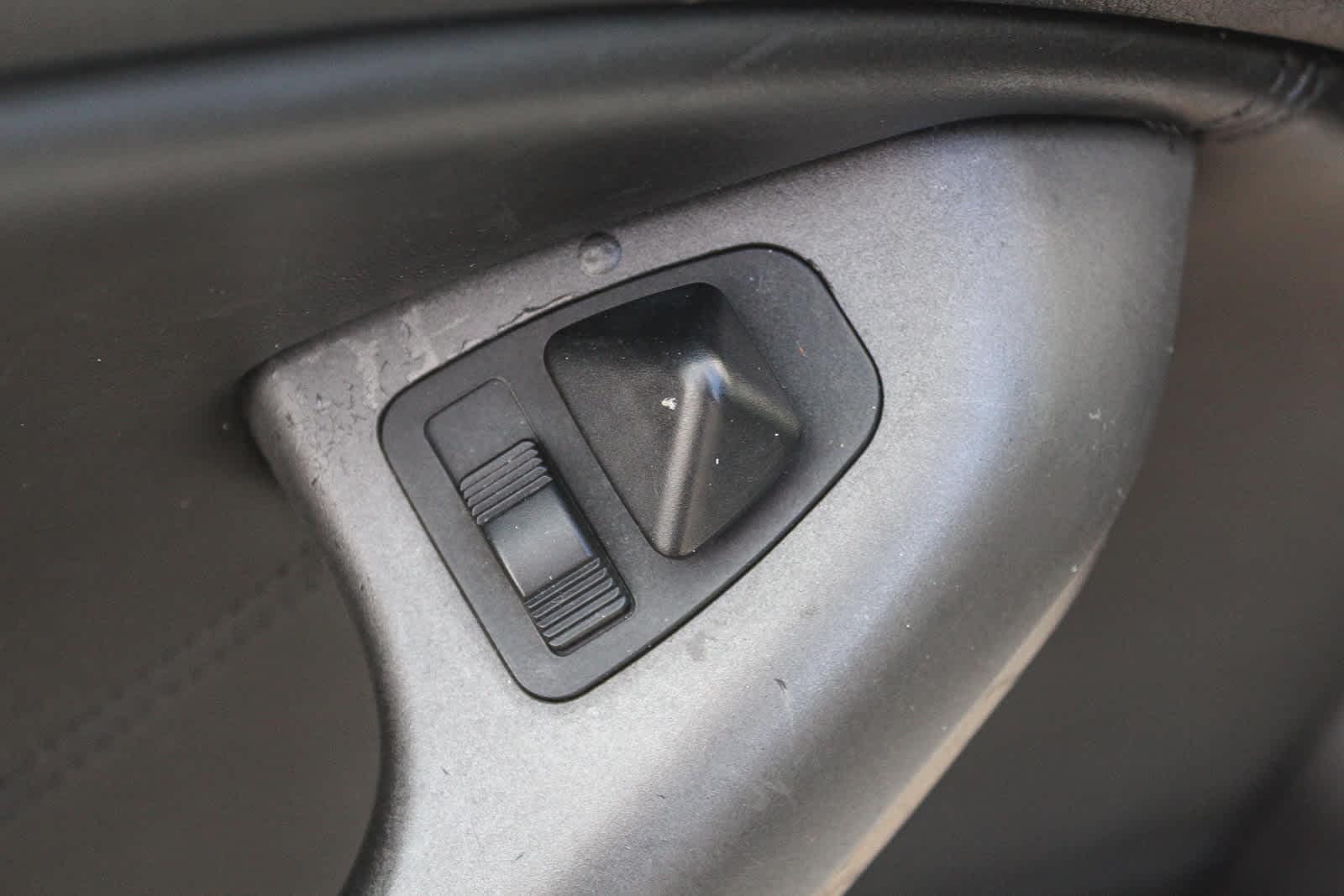 Thumbnail: 2003 BMW M3 - 19