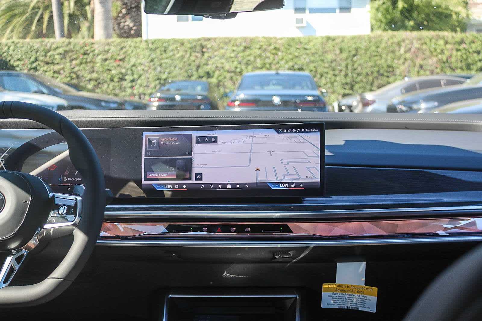 Thumbnail: 2026 BMW 7 Series - 13