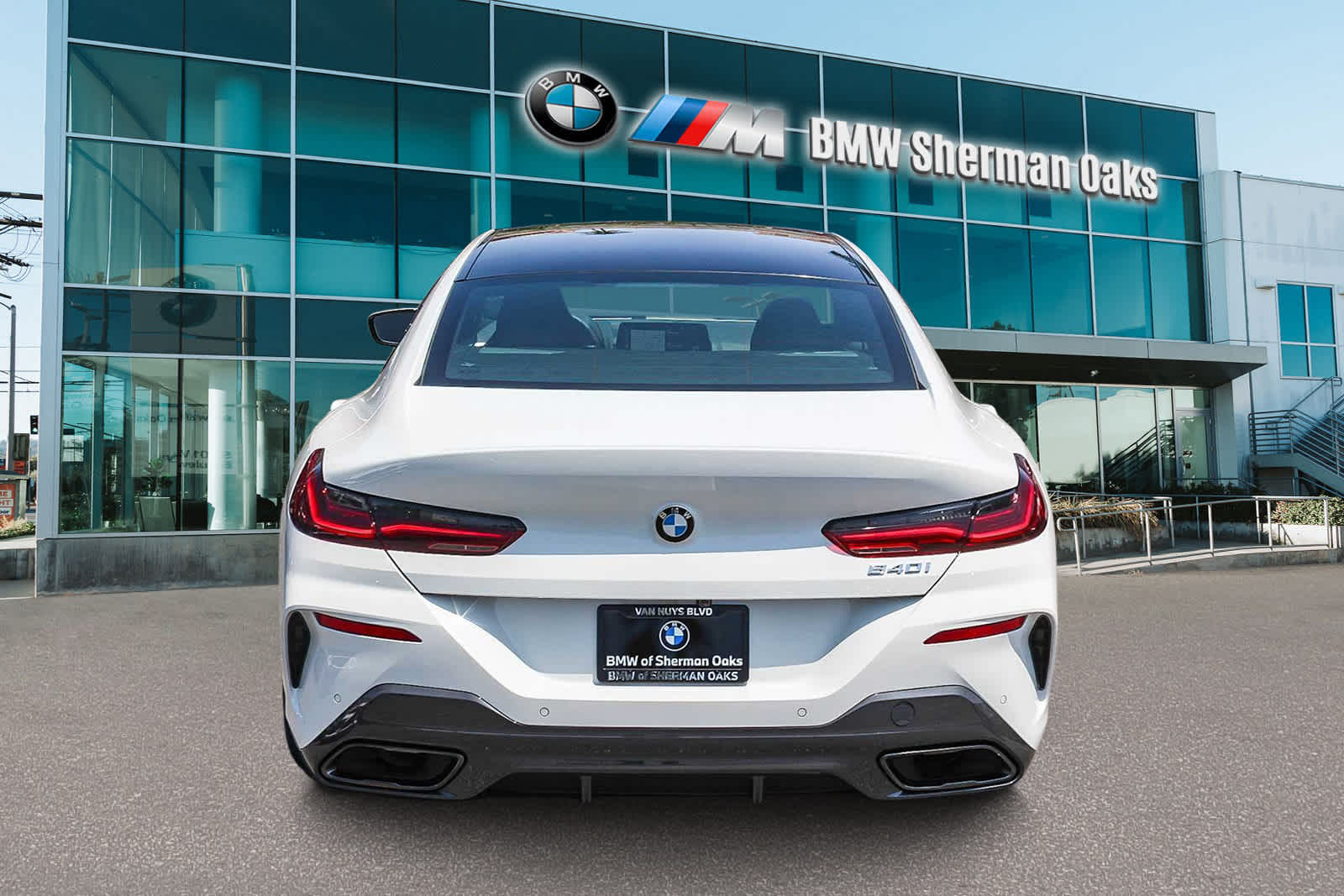 Thumbnail: 2026 BMW 8 Series - 5