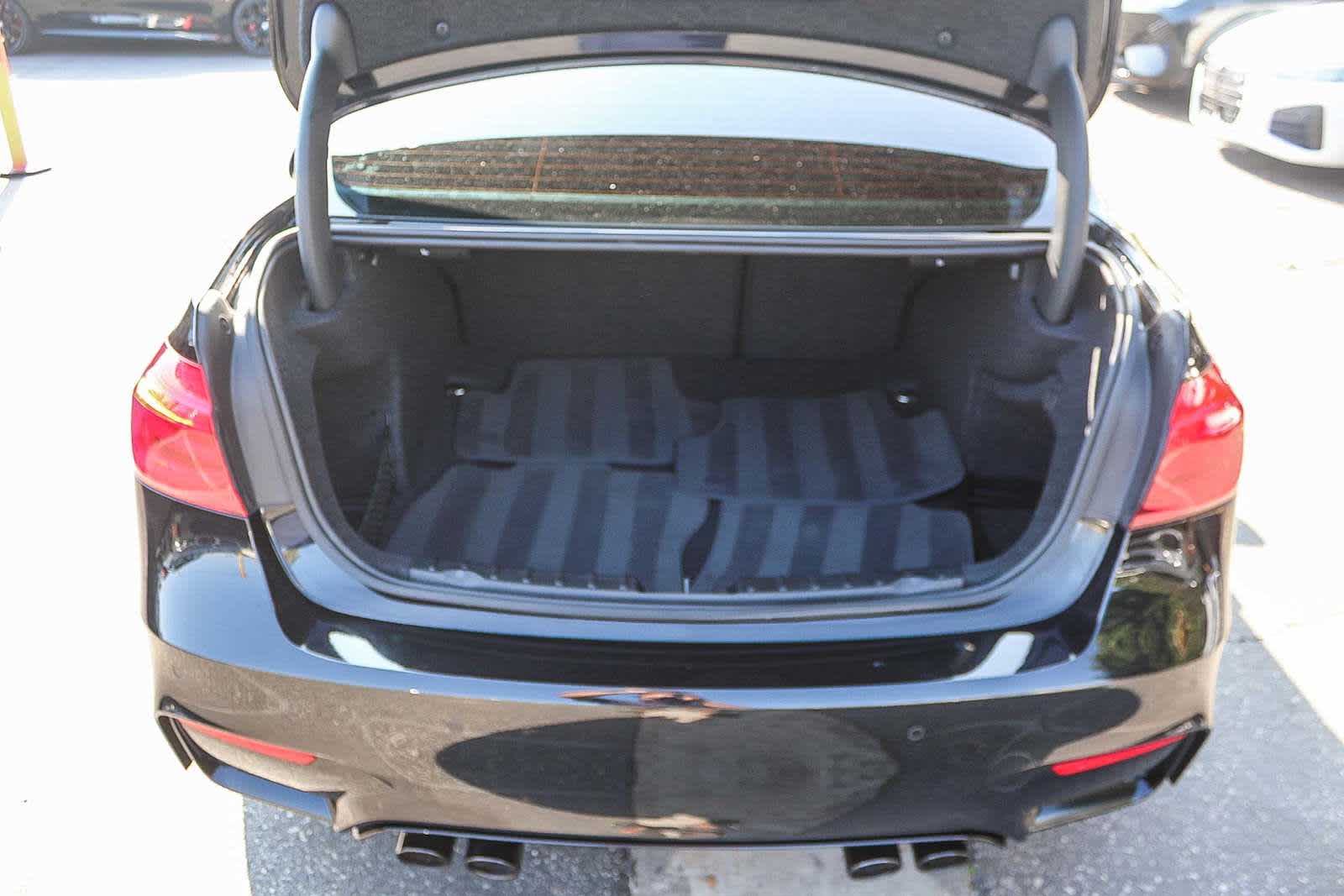 Thumbnail: 2018 BMW M3 - 25