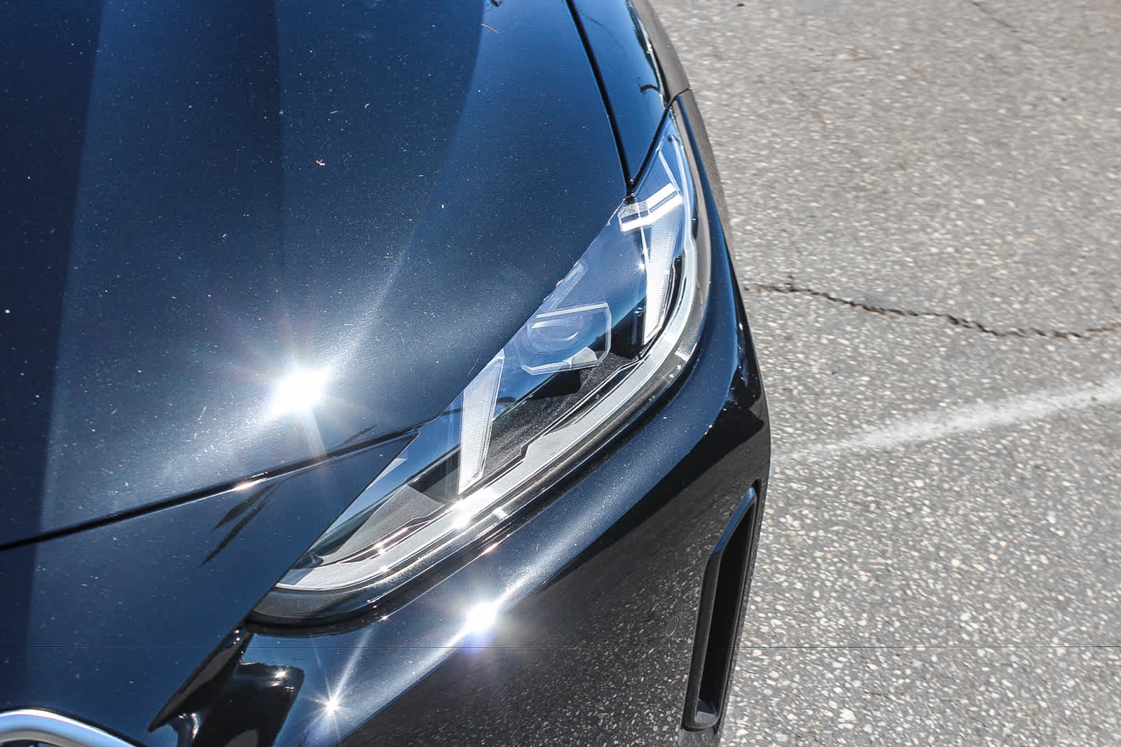 Thumbnail: 2026 BMW i4 - 12