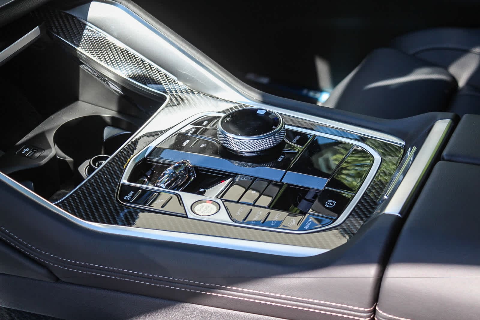 Thumbnail: 2027 BMW X6 - 18